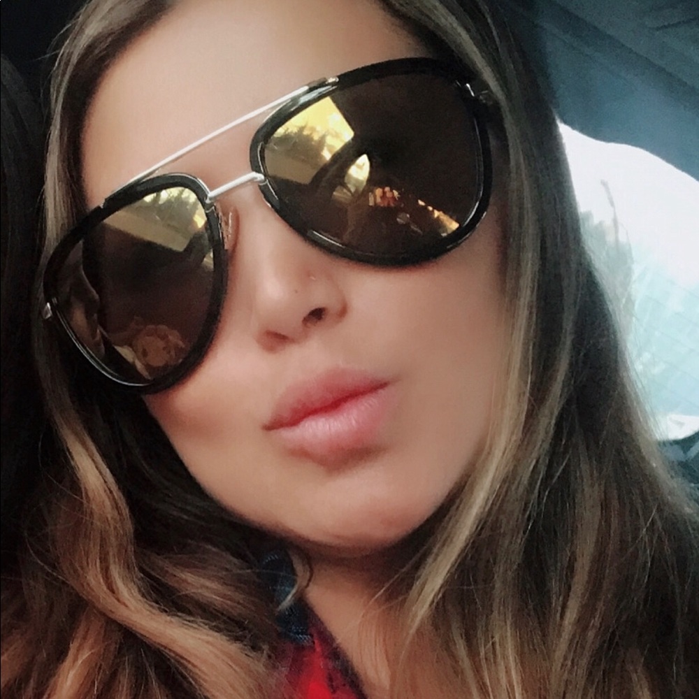 Meet your Posher, Gabriela